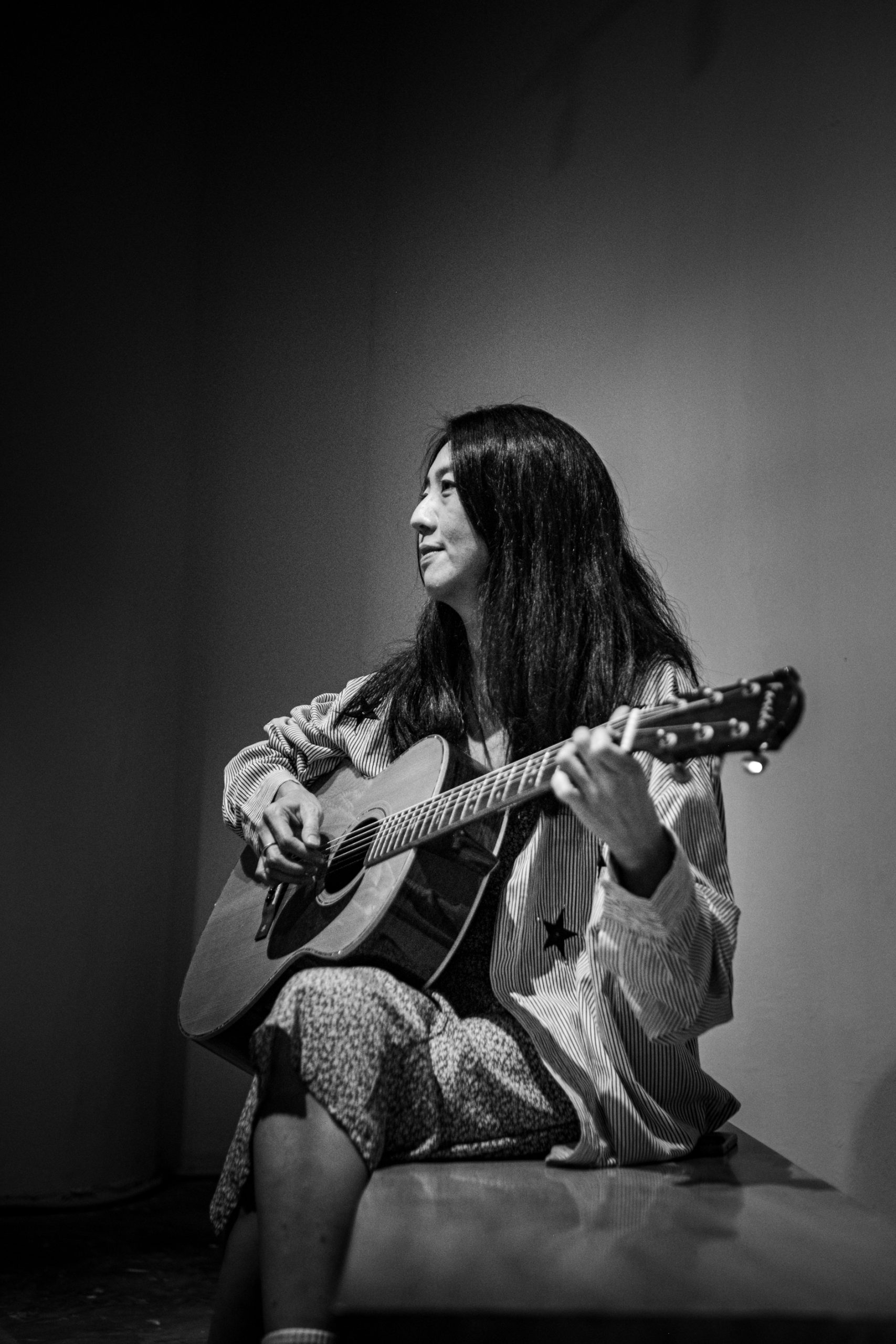 Aki总是至真至诚，一如她对待音乐。（梁馨元摄）